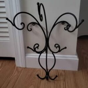 Black Metal Wall Hook Rack - Decorative Scroll Design